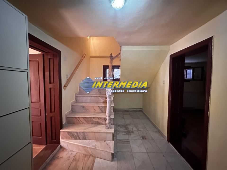 Vanzare Casa D+P+2E+Pod cu 10 camere, garaj si curte în zona Cetate, Alba Iulia – fotografia 8 din 52