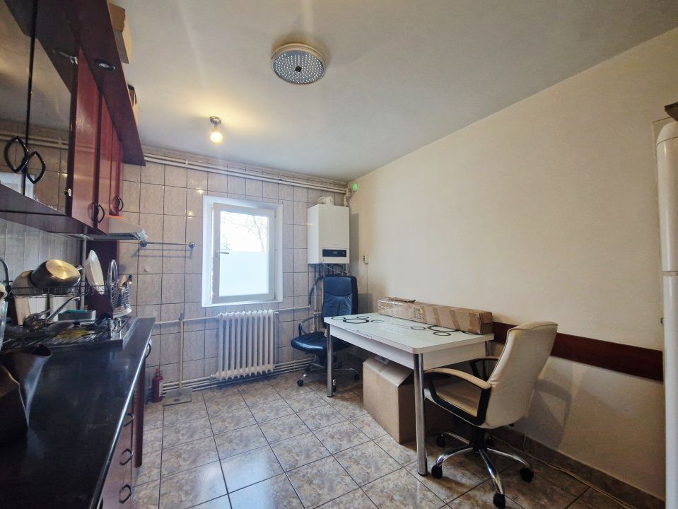 Apartament luminos decomandat in zona Spitalului de Recuperare – fotografia 8 din 16