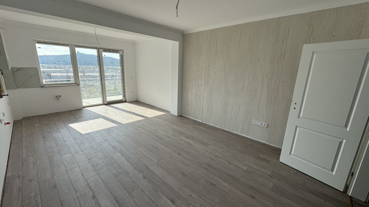 🔑 Apartament 2 camere / etaj 1 / loc de parcare si boxa / zona CETATII – fotografia 2 din 9