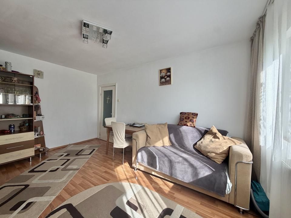 Apartament 2 camere, mobilat, etaj 3, zona Dambovita – fotografia 2 din 9