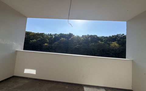 P5034 Apartament DECOMANDAT cu 3 camere zona LAC DUMBRAVITA,ETAJ 1, 2 Parcari