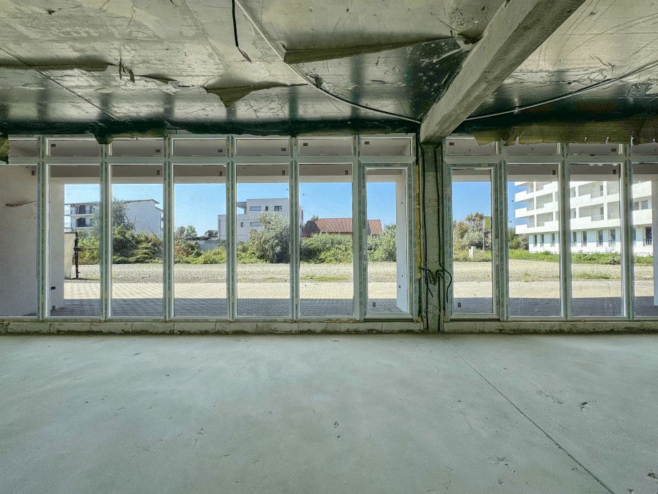 Spatiu comercial in Mamaia Nord, cu doua intrari, la 250m de plaja – fotografia 3 din 7