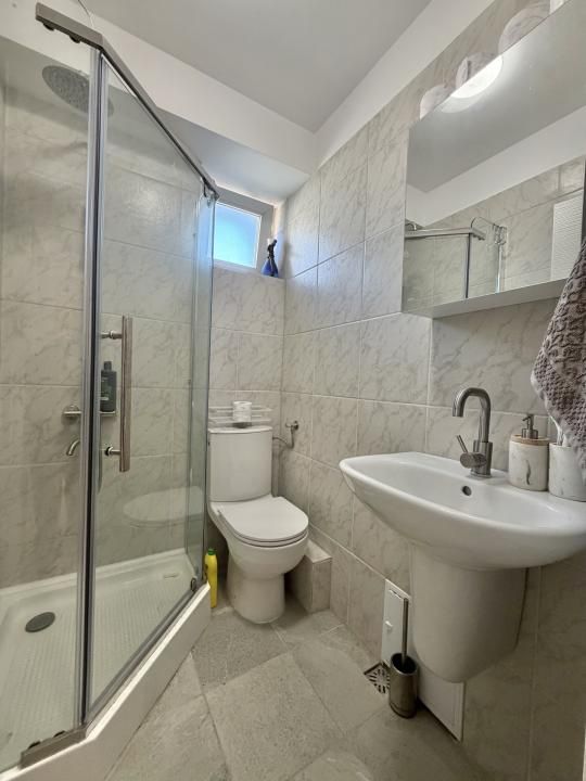 Apartament 3 camere, renovat, lift, 2 bai, zona Modern – fotografia 11 din 14