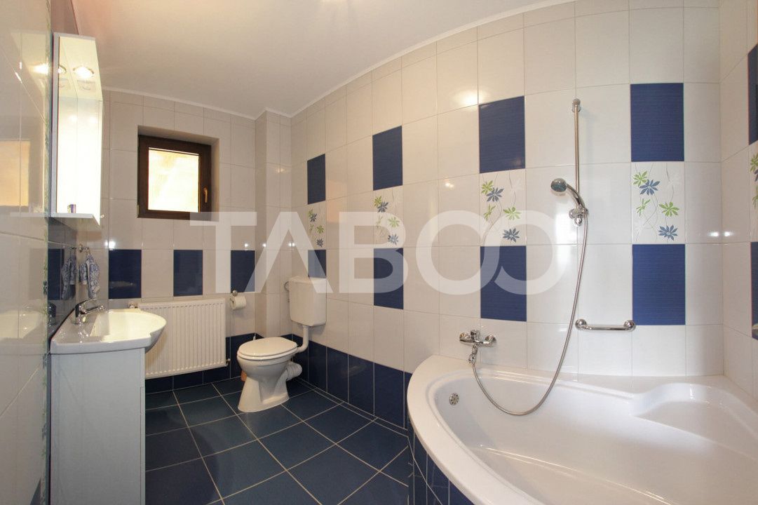 Pensiune de vanzare 10 camere 10 bai 343 mp utili Paltinis Sibiu – fotografia 7 din 19
