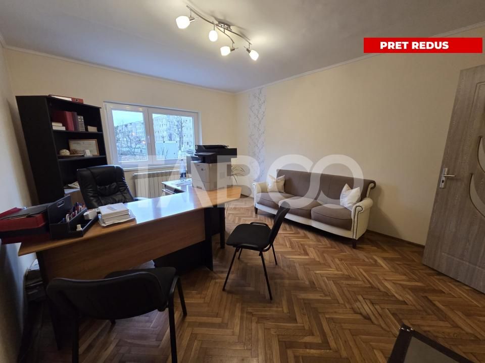 Apartament 4 camere de inchiriat Bulevardul Unirii acces din strada – fotografia 1 din 11