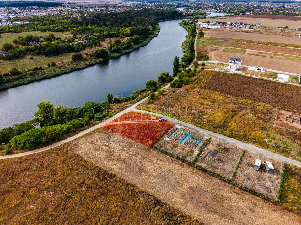 Teren cu vedere la lac Corbeanca - Petresti – fotografia 1 din 19