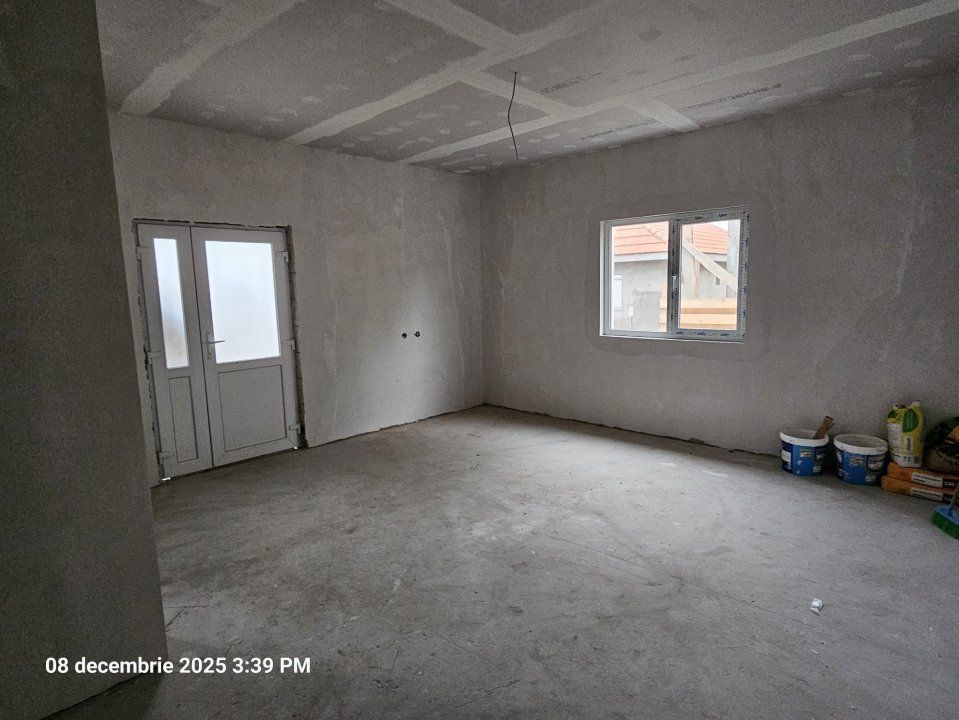 Casa in zona centrala a loc. Lumina, comision 0% – fotografia 4 din 8