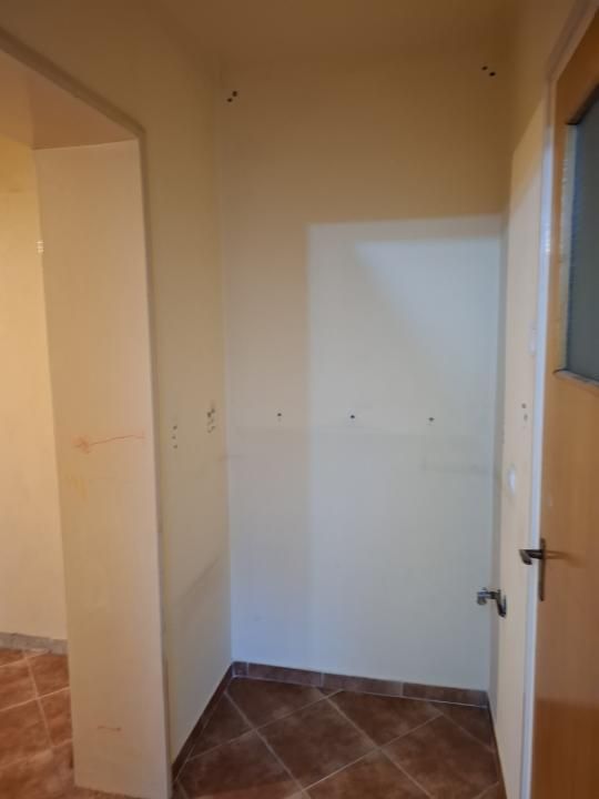 Vanzare apartament 4 camere | Titan - bloc tip H | langa metrou | etaj 3/4 | – fotografia 20 din 34