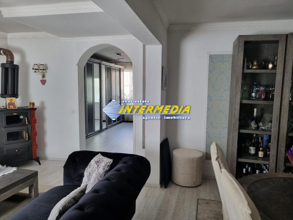 Casa P+E de vanzare recent renovata in Centru cu 680 mp teren – fotografia 33 din 35