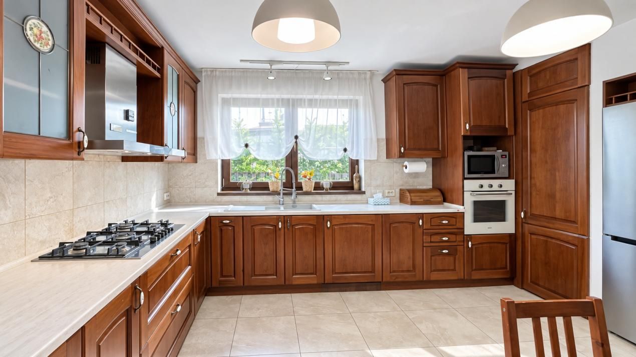 Vila unicat de inchiriat | Otopeni | 360 mp utili | Teren 900 mp | 8 camere | – fotografia 14 din 23