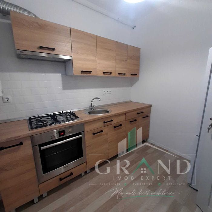 Garsoniera cocheta  37mp util |balcon 8mp | zona Sesul de Sus – fotografia 3 din 6