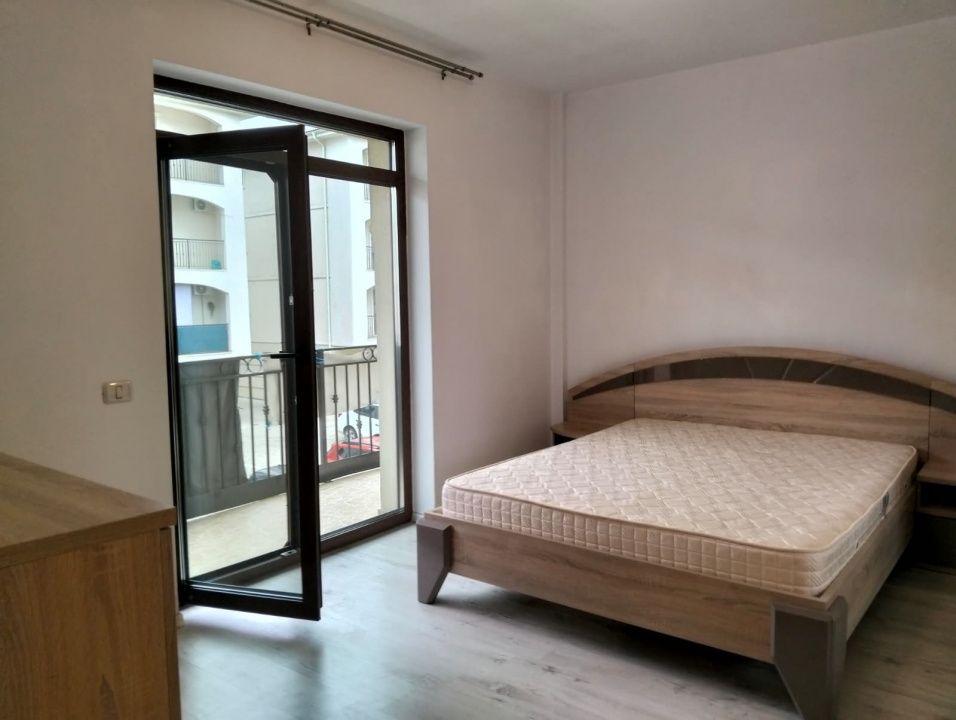 Apartament 3 camere | Mobilat | Bucatarie inchisa cu sticla | Parcare inclusa – fotografia 2 din 19