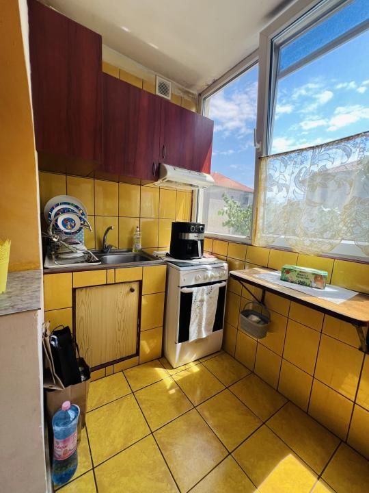 Apartament 3 camere, etaj 3, boxa - zona Torontalului – fotografia 10 din 14