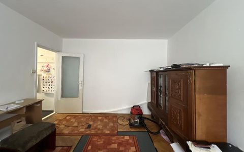 Apartament cu 3 camere, 47 mp utili, etaj 1 - zona Girocului