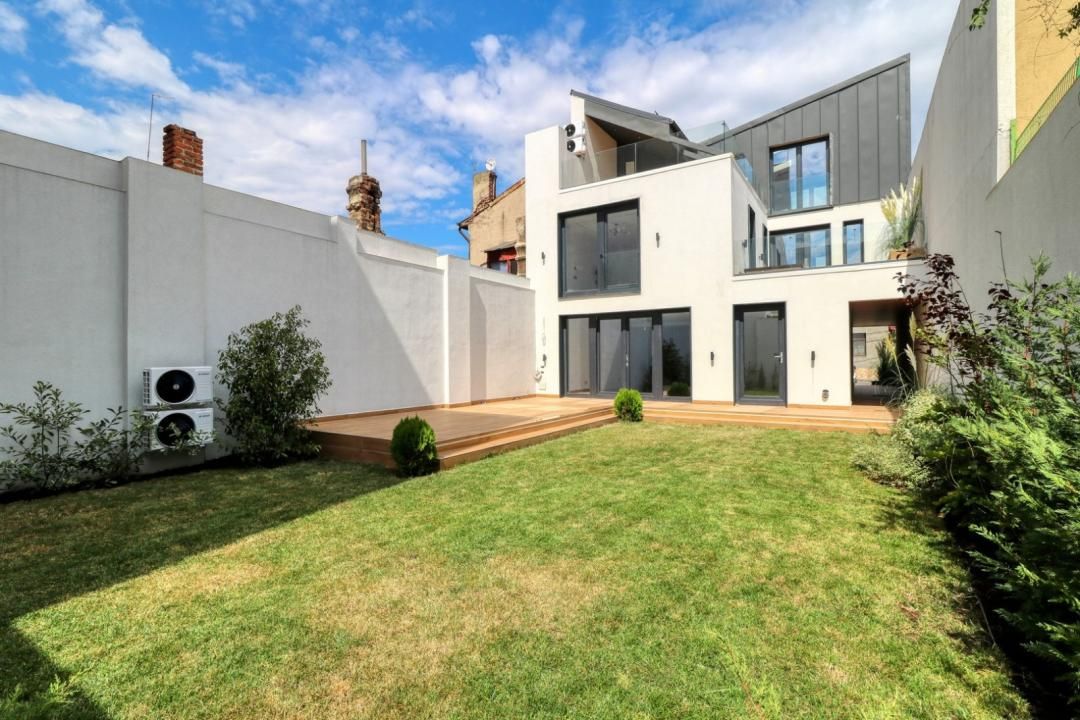 NEW CONCEPT HOUSE | 235 MP UTILI | OPEN SPACE & TERRACES – fotografia 1 din 33