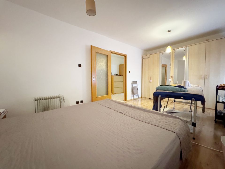 Apartament 3 camere decomandat 110mp utili, vedere pe 2 parti-Soarelui – fotografia 4 din 12