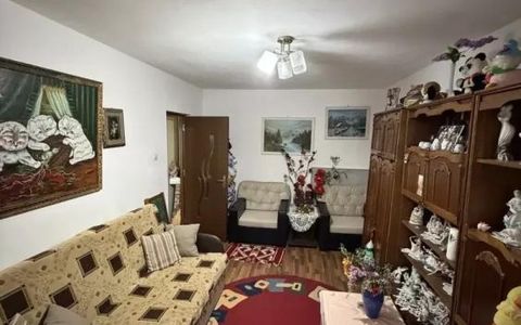 📍 Apartament 2 Cam Decomandat – Etaj 2/4, Zona Micro 6(Vizavi de fostul Select)