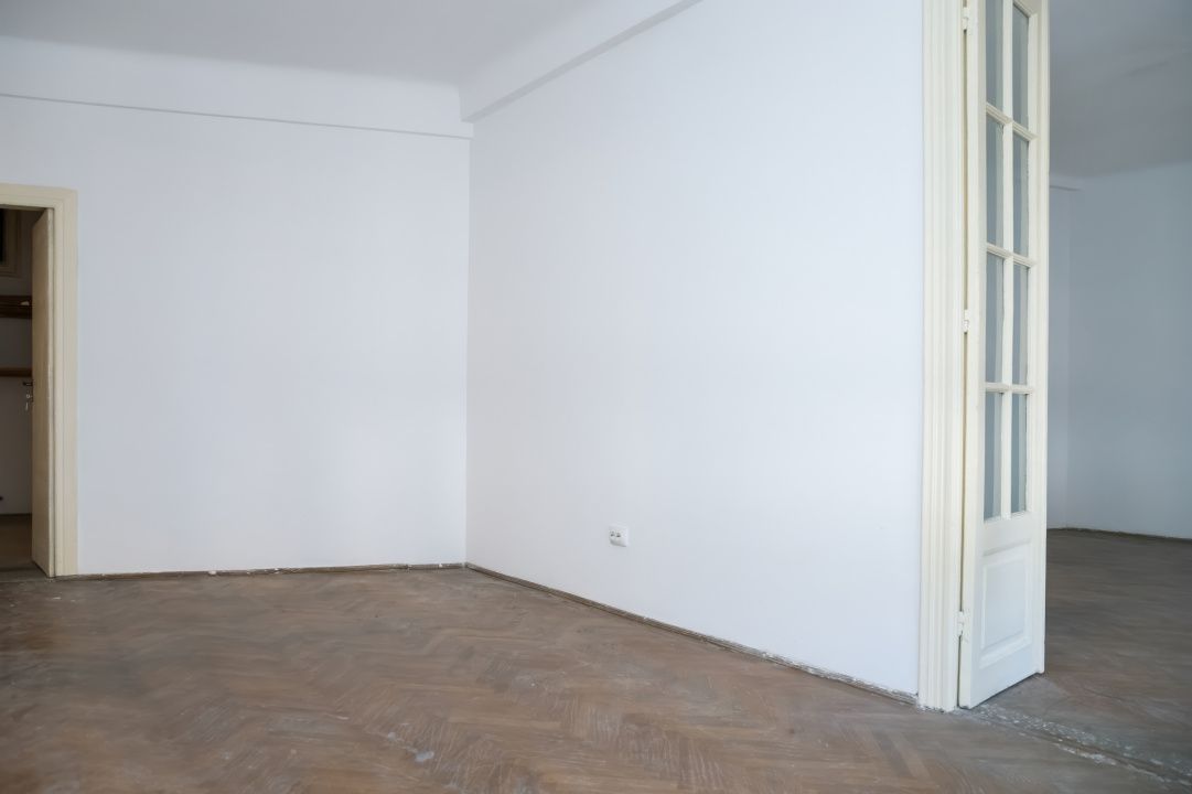 Apartamentul din turnul cu glorietă — Calea Victoriei nr. 2 – fotografia 32 din 38