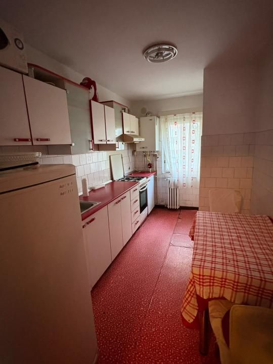 Apartament de vanzare 4 camere 75mp zona Manastur strada Brates – fotografia 2 din 10