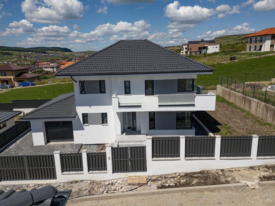 Casă individuală 119 mp utili, teren 500 mp, garaj | intrare Chinteni – fotografia 1 din 5