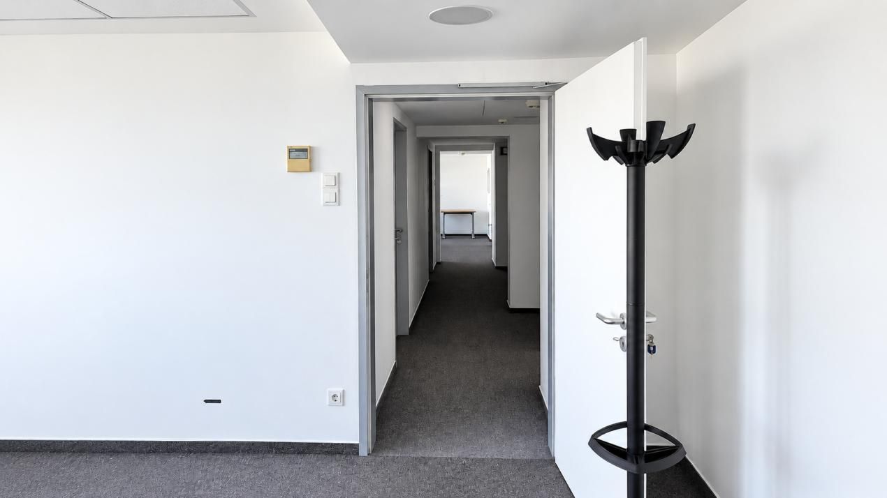 For Rent | Spatiu birouri | Central | 289,58 mp | Etaj 5  | View Raul Dambovita – fotografia 6 din 11