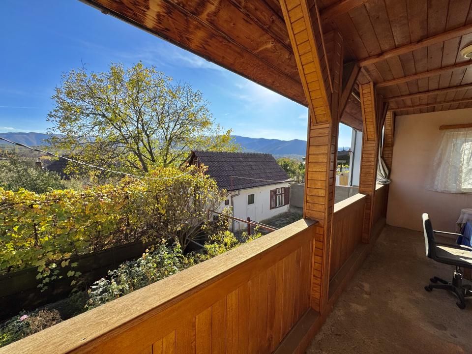 Casă de vânzare în Cisnădie, 6 camere, 161 mp utili, teren 1000 mp – fotografia 15 din 19