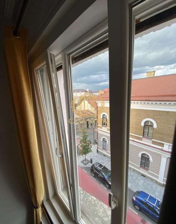 Apartament ultracentral 3 camere 90mp, finisaje moderne – fotografia 4 din 8