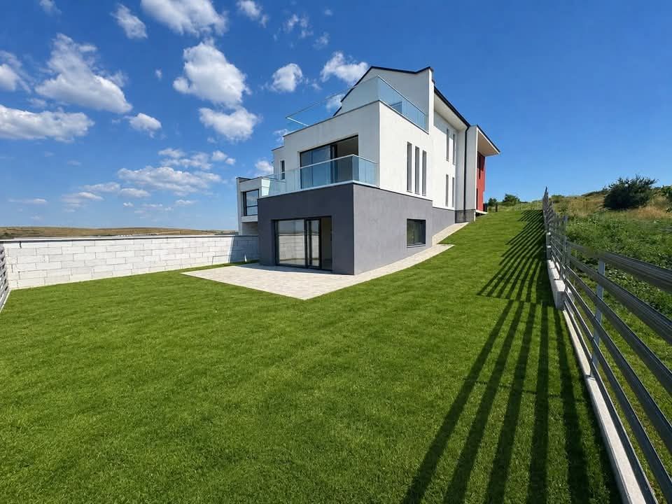 Casă modernă de vânzare pe strada Soporului – confort, eficiență și tehnologie – fotografia 3 din 14