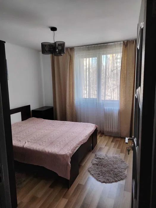 Apartament 3 camere Titan/ Costin Georgian/ Minis/ bloc 4 etaje – fotografia 2 din 5