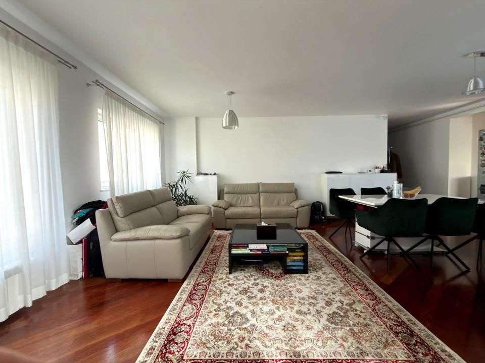 Apartament de 4 camere, parcare subterană inclusă – fotografia 4 din 8