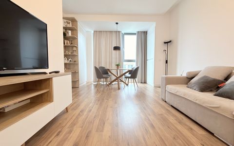 Apartament cu 2 camere de închiriat - Termen lung - Loc de parcare inclus