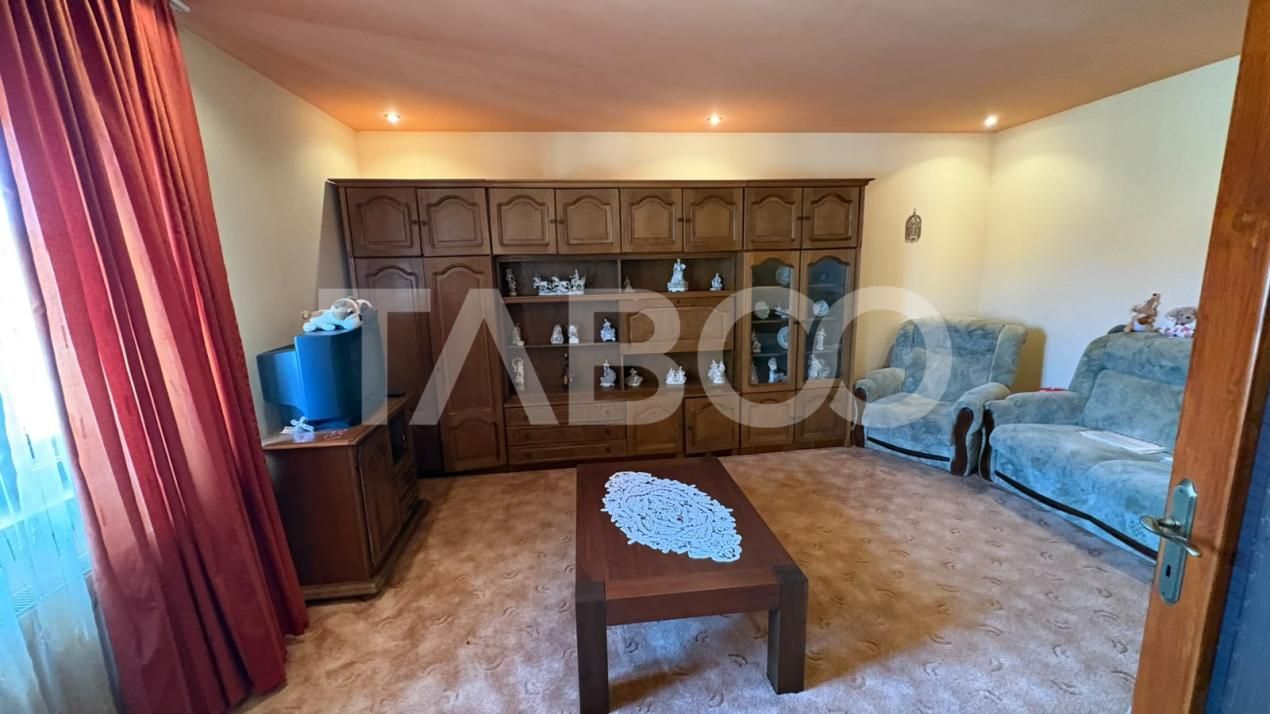 Casa spatioasa 300 mp utili curte amenajata filigorie pe 800 mp – fotografia 12 din 16