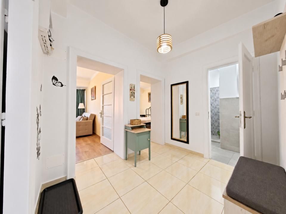 Închiriere apartament cu 3 camere, mobilat și utilat, Central Brasov - studenti – fotografia 13 din 14