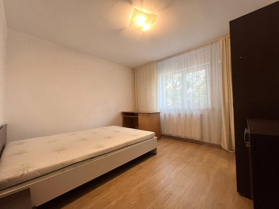 Apartament, 3 camere, 63 mp utili, etaj 2 - Zona Lunei – fotografia 3 din 12