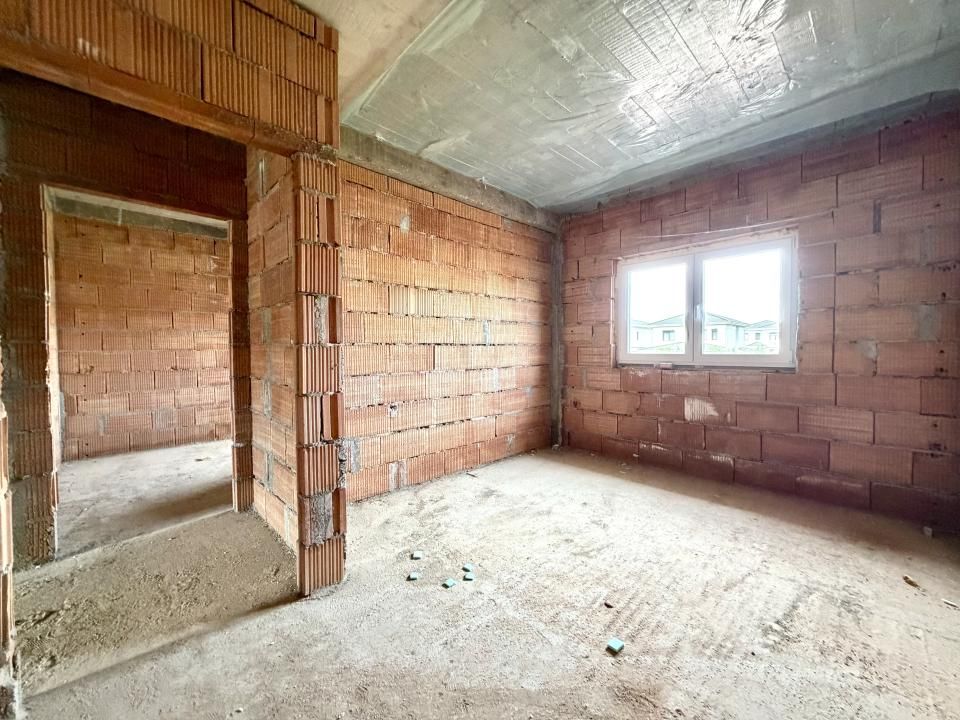 Duplex spatios 4 camere, 137 mp utili, 375 mp teren - Dumbravita – fotografia 1 din 9