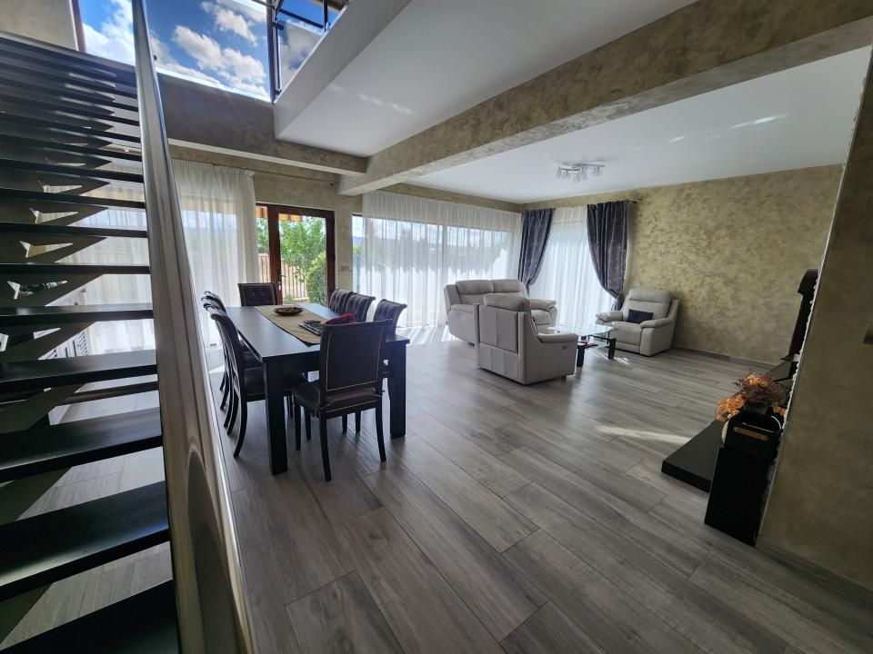 Casa individuala, 200 mp, teren 500 mp-Someseni – fotografia 1 din 11