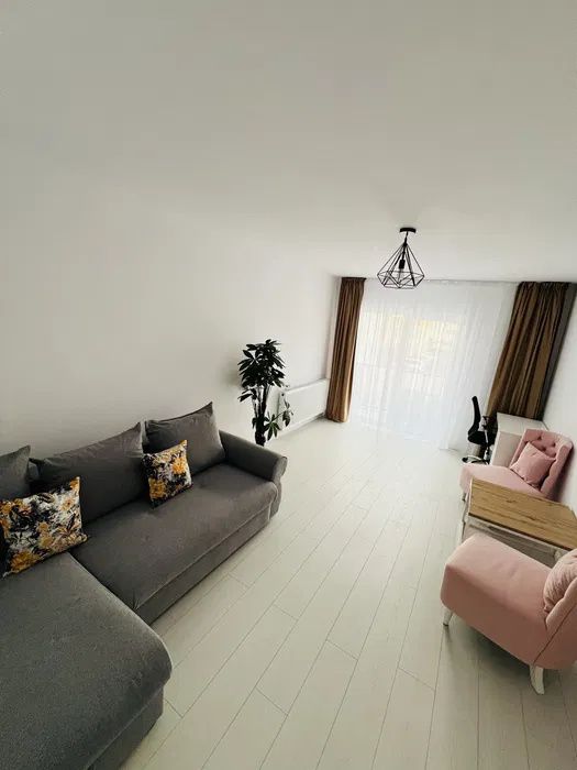 Apartament 2 camere de închiriat – 53 mp | Bloc nou | Parcare inclusă – fotografia 1 din 8