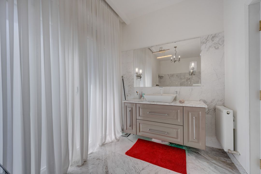 CAROL - EPISCOP CHESARIE, APARTAMENT 250 MP TOTAL, CURTE 250 MP! – fotografia 14 din 20