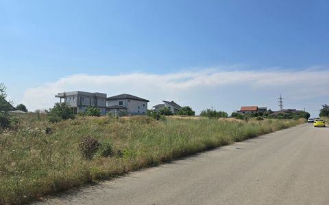 Teren de vanzare in Lazu