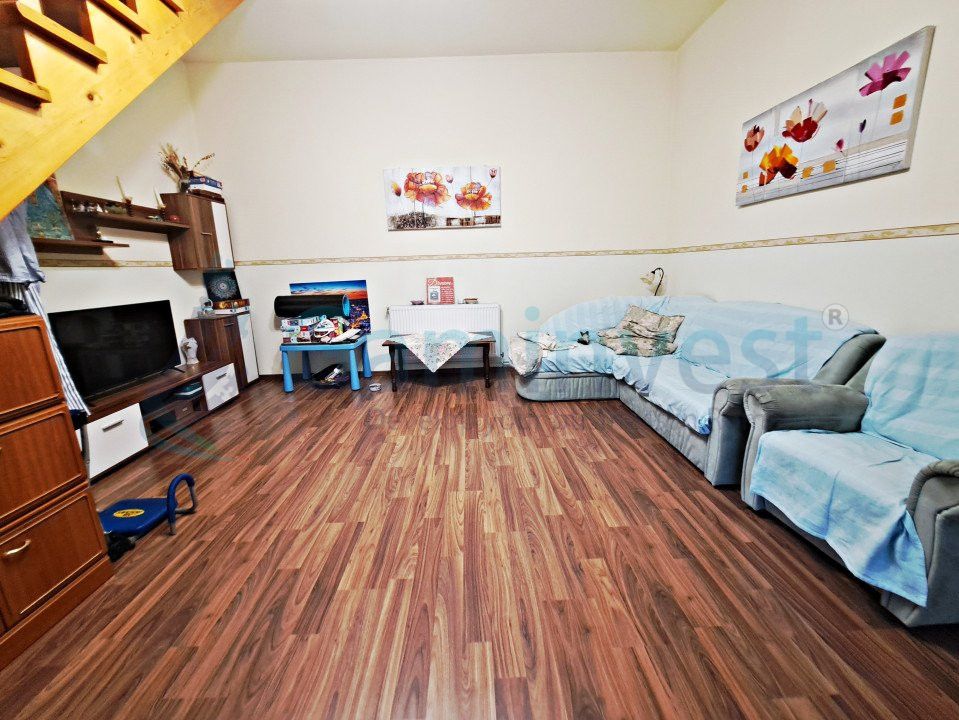 Apartament la casa cu 4 camere, zona centrala, Oradea, Bihor – fotografia 2 din 14