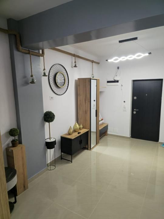 Apartament cu 2 camere de închiriat etaj 2 zona Ostroveni Rm Vâlcea – fotografia 8 din 9