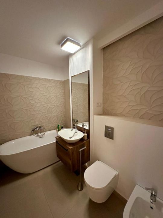 Apartament 3 camere modern || Centrala proprie ||  Garaj – fotografia 8 din 12