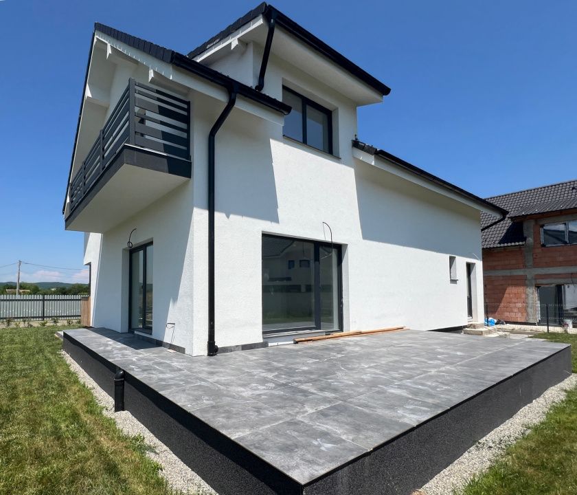 Casă single în Cristian, Sibiu - 4 Camere, 2 Terase, Teren 486 – fotografia 5 din 41