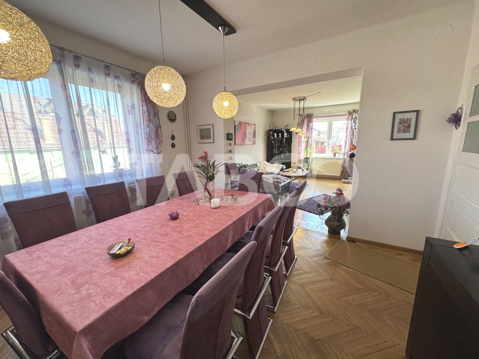 Casa individuala plus apartament 2 fronturi teren 584 mp Turnisor – fotografia 1 din 22
