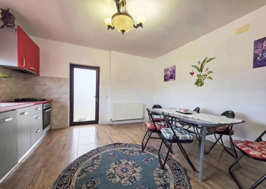 Vilă P+1 cu 6 camere, complet mobilată și utilată, la 10 minute de plaja Corbu – fotografia 12 din 17