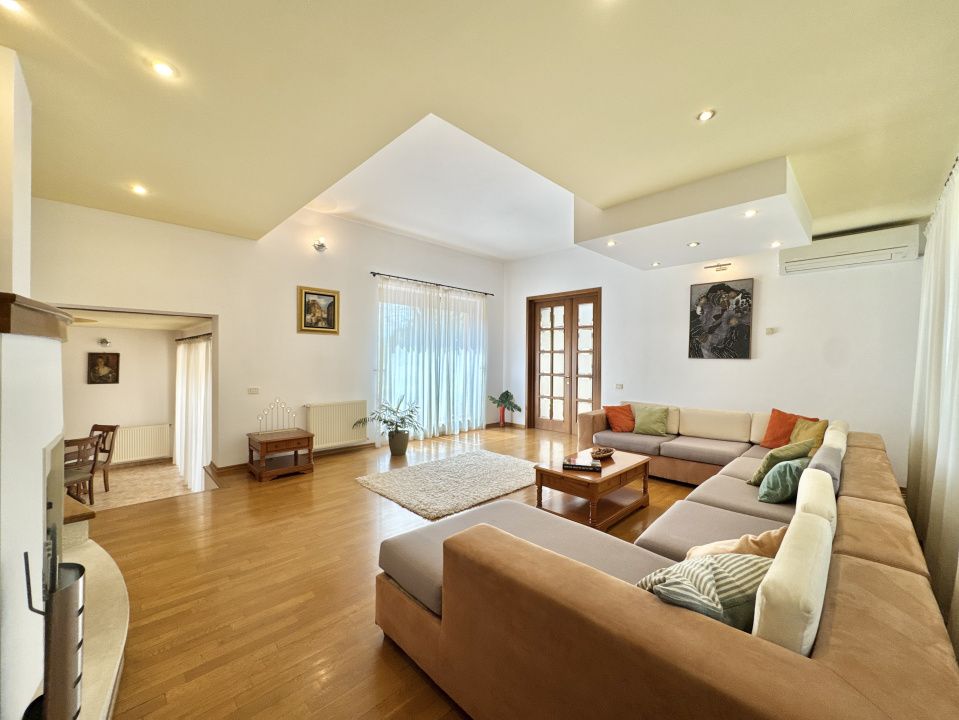 Vila pe domeniu de 8.000 mp | proiect senior living 60+ – fotografia 5 din 40