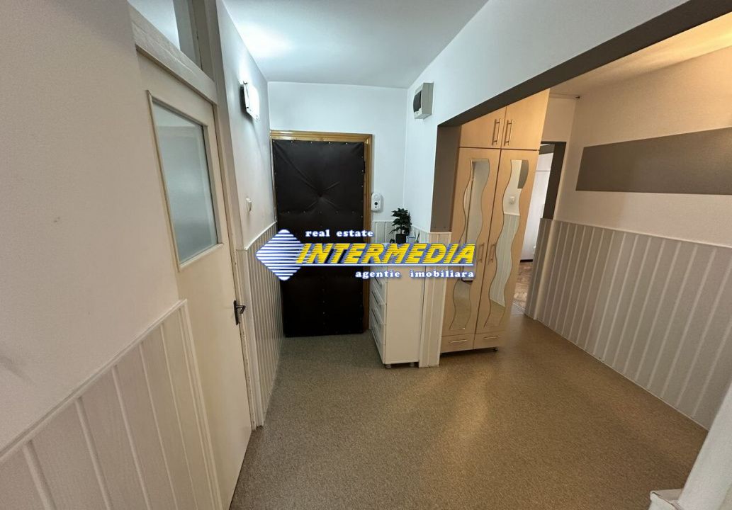 De Vanzare Apartament 4 camere decomandat 83 mp etaj 1 finisat complet – fotografia 5 din 14