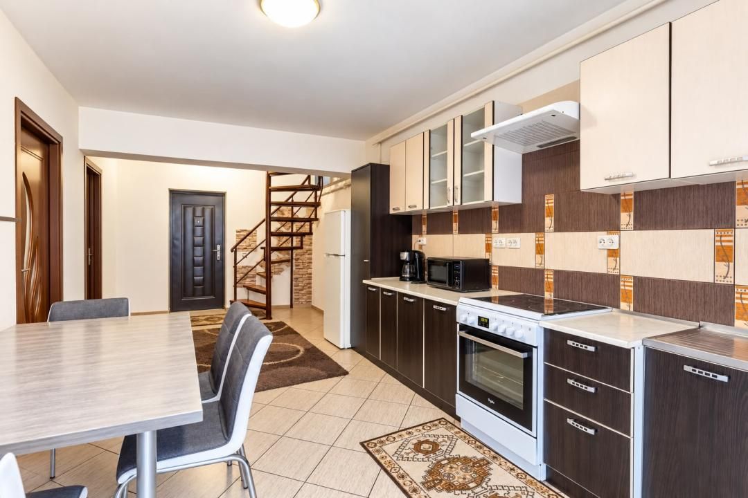 Apartament 3 camere pe două niveluri, 2 băi, mobilat și utilat, Apahida – fotografia 2 din 10