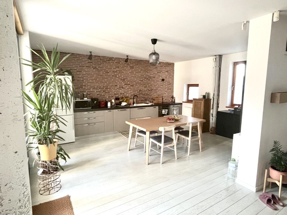 Triplex modern, 3 camere, 136 mp utili, mobilat - utilat, Dumbravita – fotografia 1 din 6
