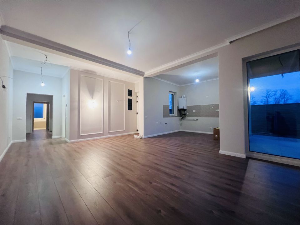Duplex 3 camere, parter, 85 mp utili, 340 mp teren - Mosnita Noua – fotografia 1 din 10